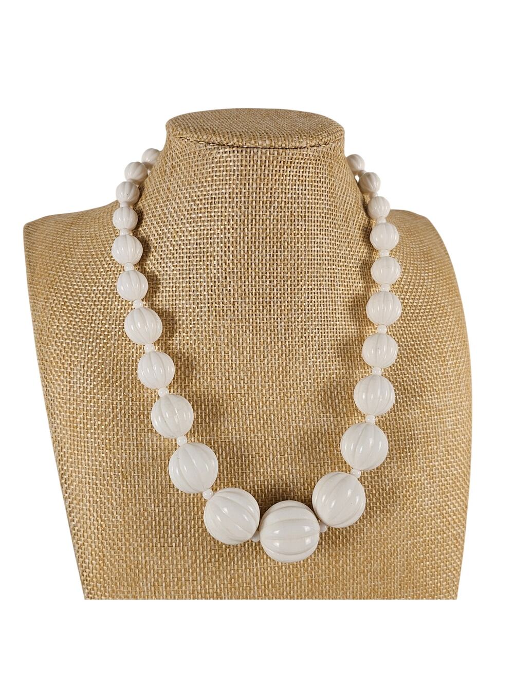 Vintage White Lucite Bead Necklace 18" Graduated Ribbed Statement Necklace